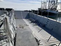 Landing Craft, Tank ရောင်းချရန်အတွက်