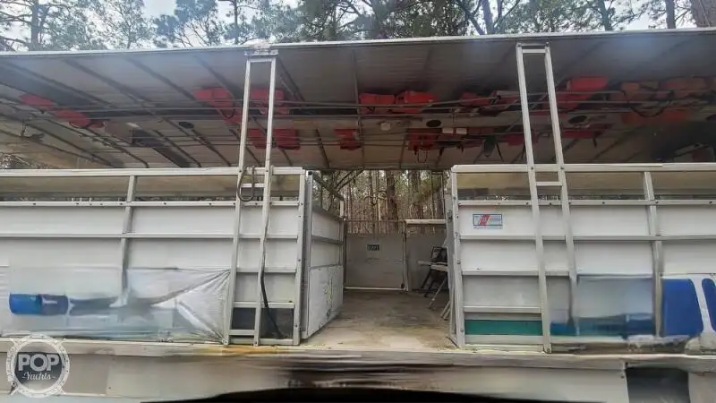 ခရုဇ်သင်္ဘော ရောင်းချရန်အတွက်