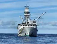 Purse seiner ရောင်းရန်