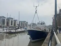 Trawler ရောင်းရန်