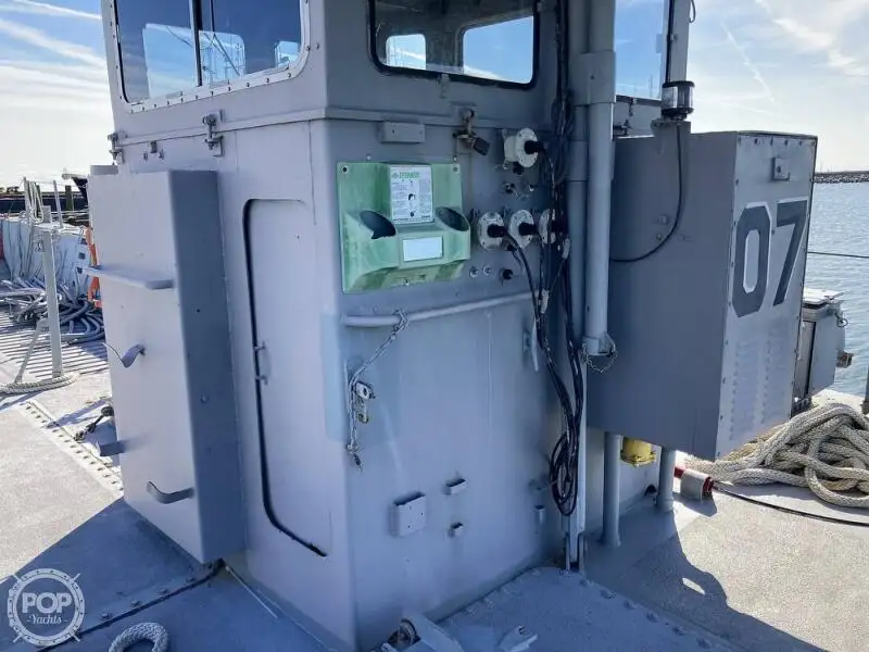 Landing Craft, Tank ရောင်းချရန်အတွက်