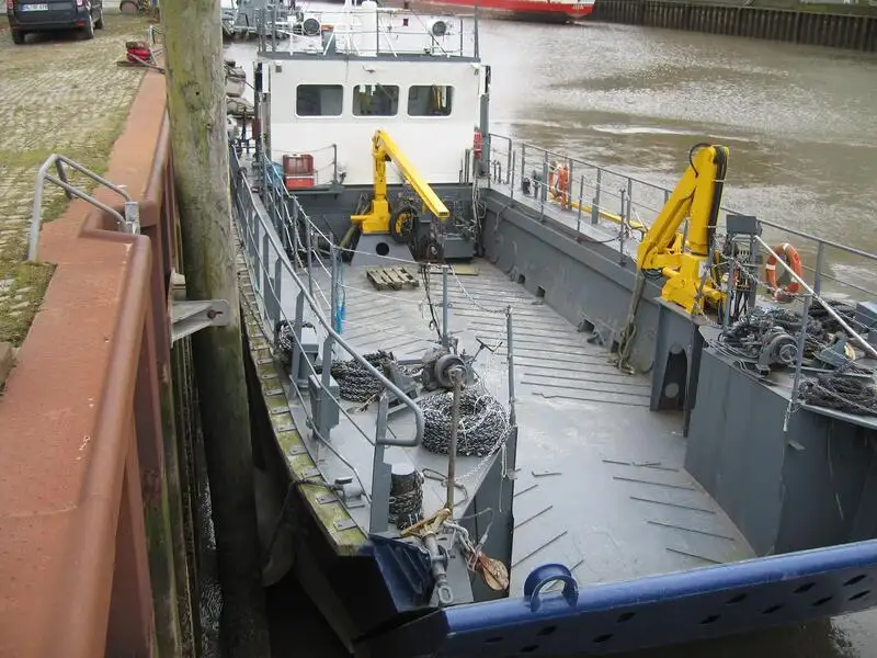 Landing Craft, Tank ရောင်းချရန်အတွက်
