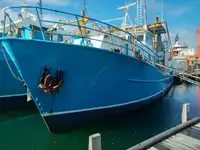Trawler ရောင်းရန်