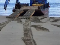 Landing Craft, Tank ရောင်းချရန်အတွက်