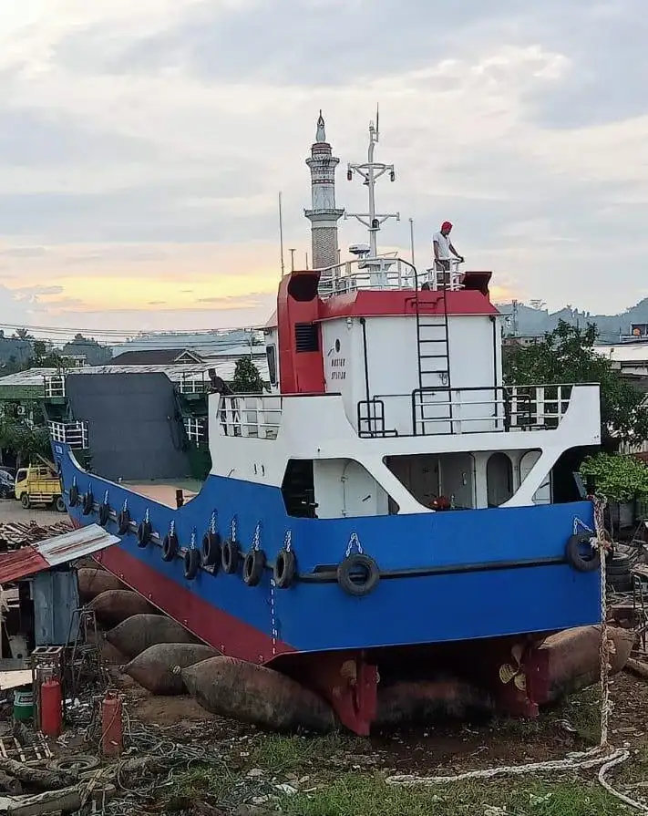 Landing Craft, Tank ရောင်းချရန်အတွက်