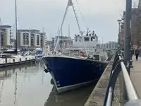 Trawler ရောင်းရန်