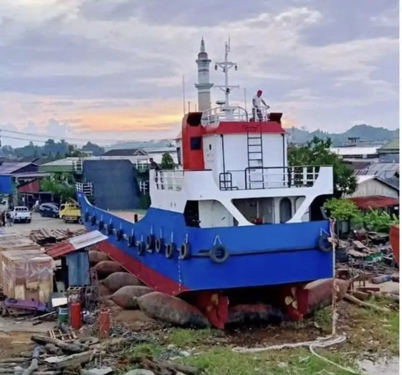 Landing Craft, Tank ရောင်းချရန်အတွက်