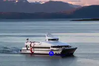 Catamaran ရောင်းရန်