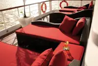 ခရုဇ်သင်္ဘော ရောင်းချရန်အတွက်