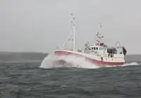 Trawler ရောင်းရန်