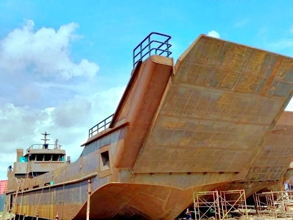 Landing Craft, Tank ရောင်းချရန်အတွက်