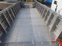 Landing Craft, Tank ရောင်းချရန်အတွက်