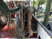 Trawler ရောင်းရန်