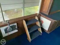 ခရုဇ်သင်္ဘော ရောင်းချရန်အတွက်