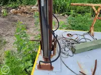 ဘာ့ဂျ် ရောင်းချရန်အတွက်