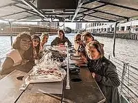 ကွန်တိန်နာတင်သင်္ဘော ရောင်းချရန်အတွက်