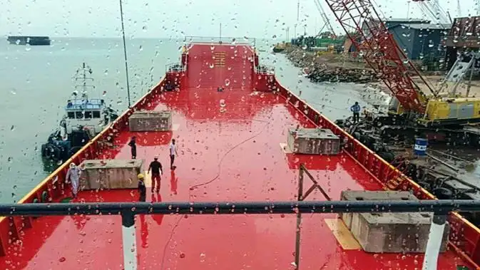 Landing Craft, Tank ရောင်းချရန်အတွက်