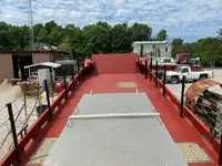 Landing Craft, Tank ရောင်းချရန်အတွက်