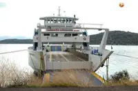 Ro-Ro ship ရောင်းရန်