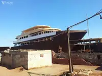 ရေငုပ်အကူသင်္ဘော ရောင်းချရန်အတွက်