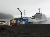 Landing Craft, Tank ရောင်းချရန်အတွက်