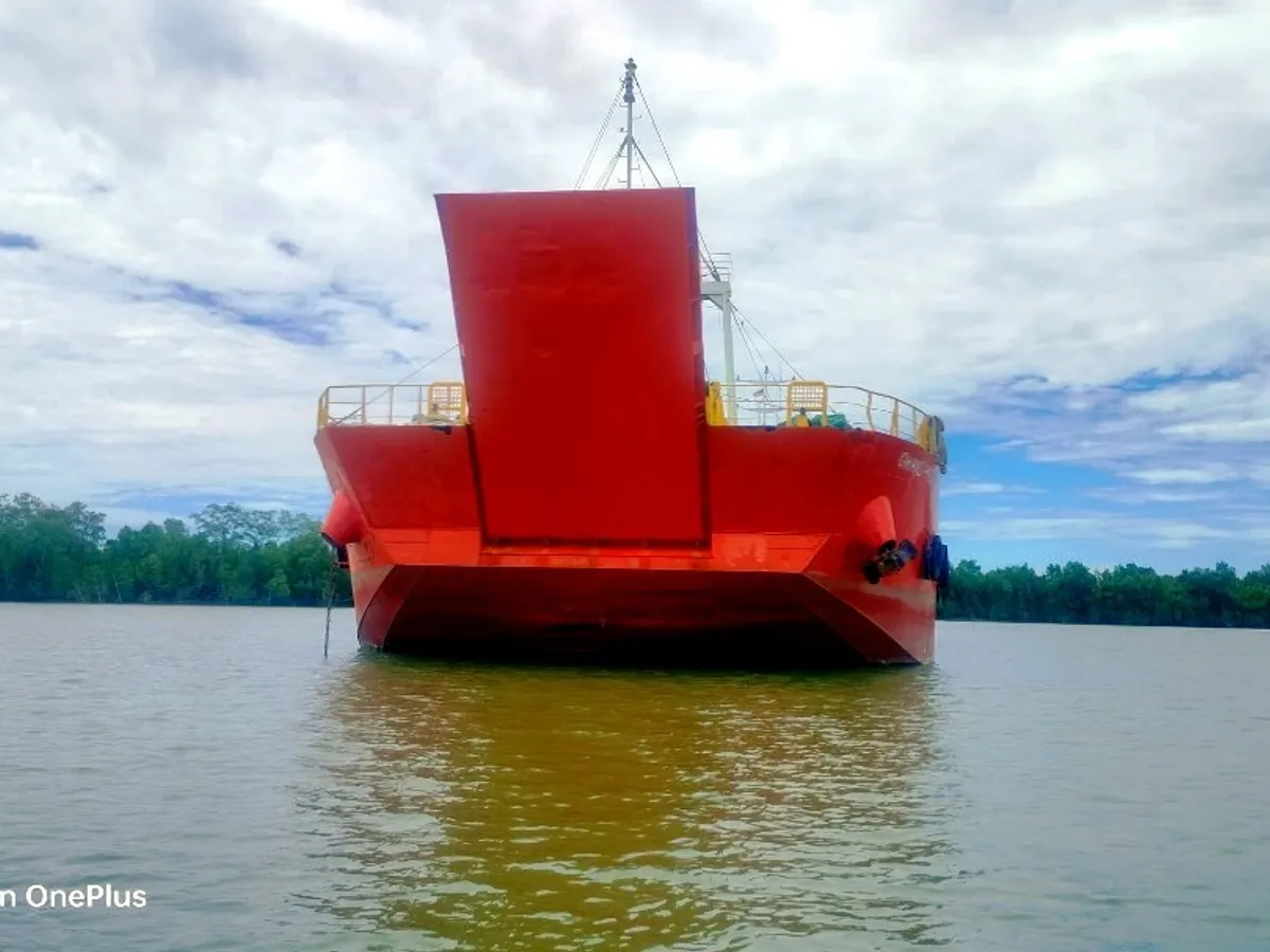 Landing Craft, Tank ရောင်းချရန်အတွက်