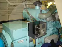 ထရော်လာသင်္ဘော ရောင်းချရန်အတွက်