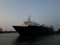 Ro-Ro ship ရောင်းရန်