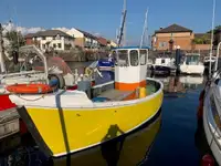 Trawler ရောင်းရန်