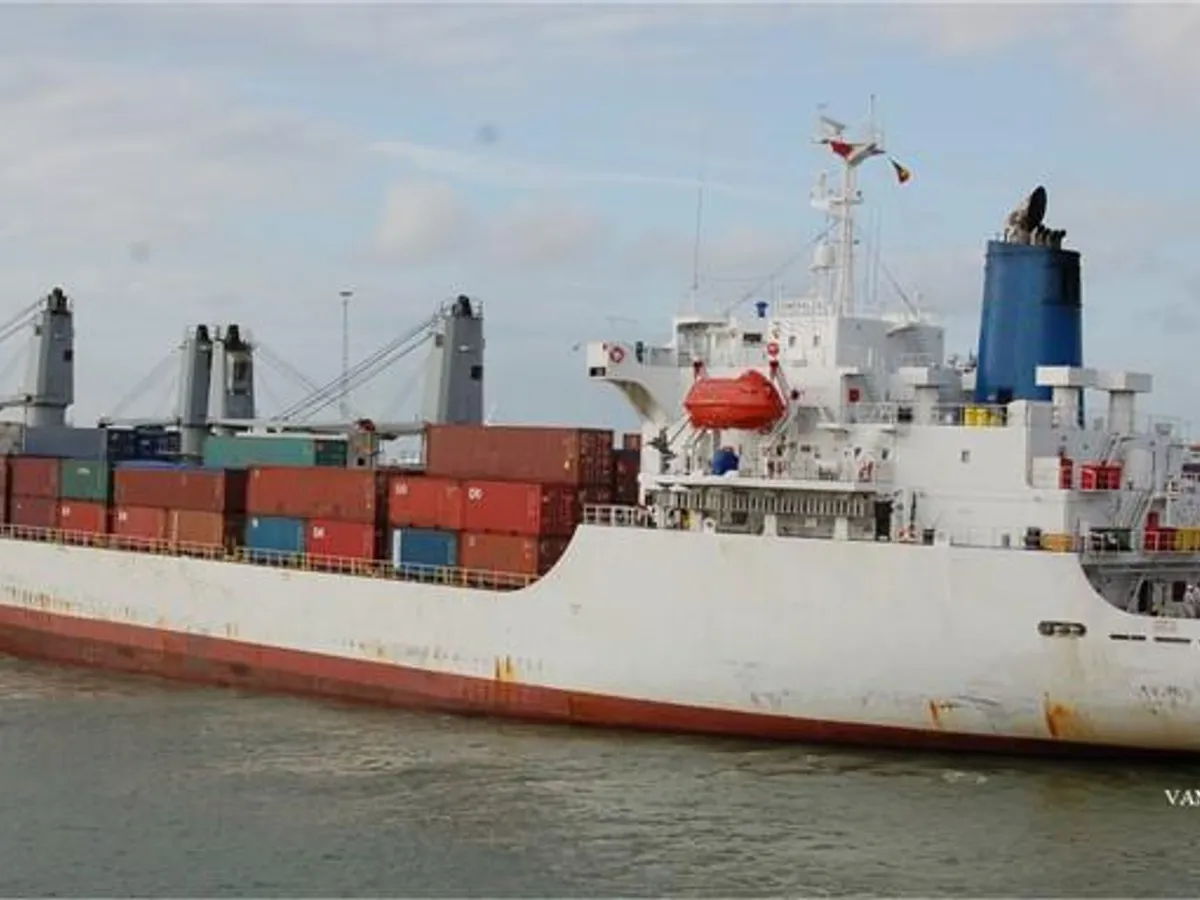 ရေခဲသိုလှောင်သင်္ဘော ရောင်းချရန်အတွက်