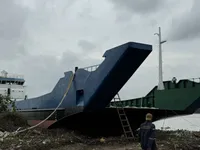 Landing Craft, Tank ရောင်းချရန်အတွက်