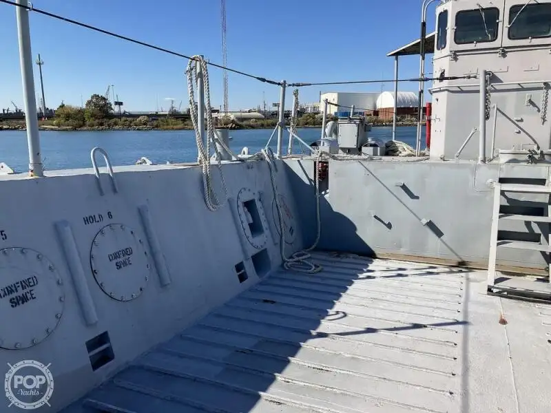 Landing Craft, Tank ရောင်းချရန်အတွက်