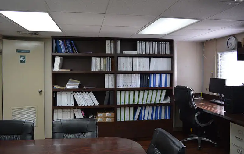 လျှပ်စစ်ဓာတ်ငွေ့တင်သင်္ဘော (LNG) ရောင်းချရန်အတွက်