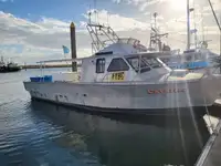 Trawler ရောင်းရန်