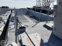 Landing Craft, Tank ရောင်းချရန်အတွက်