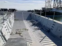 Landing Craft, Tank ရောင်းချရန်အတွက်