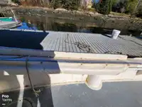 ငါးဖမ်းသင်္ဘော ရောင်းချရန်အတွက်