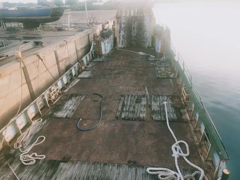 Landing Craft, Tank ရောင်းချရန်အတွက်