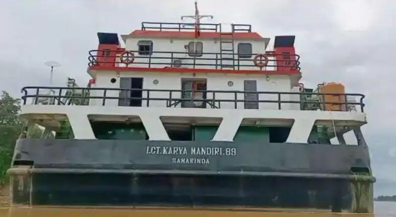 Landing Craft, Tank ရောင်းချရန်အတွက်