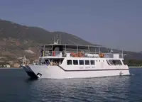 Catamaran ရောင်းရန်