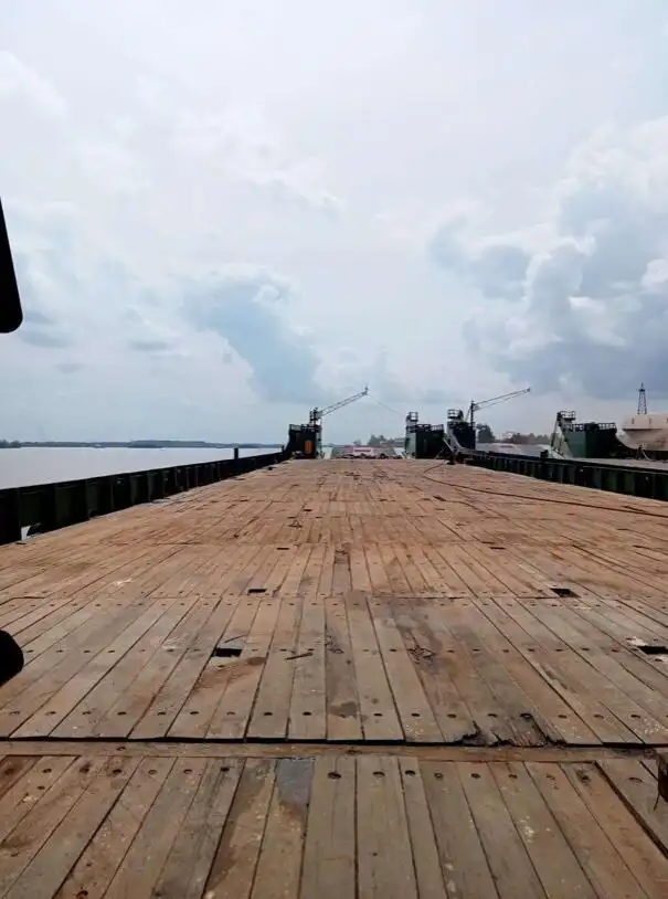 Landing Craft, Tank ရောင်းချရန်အတွက်