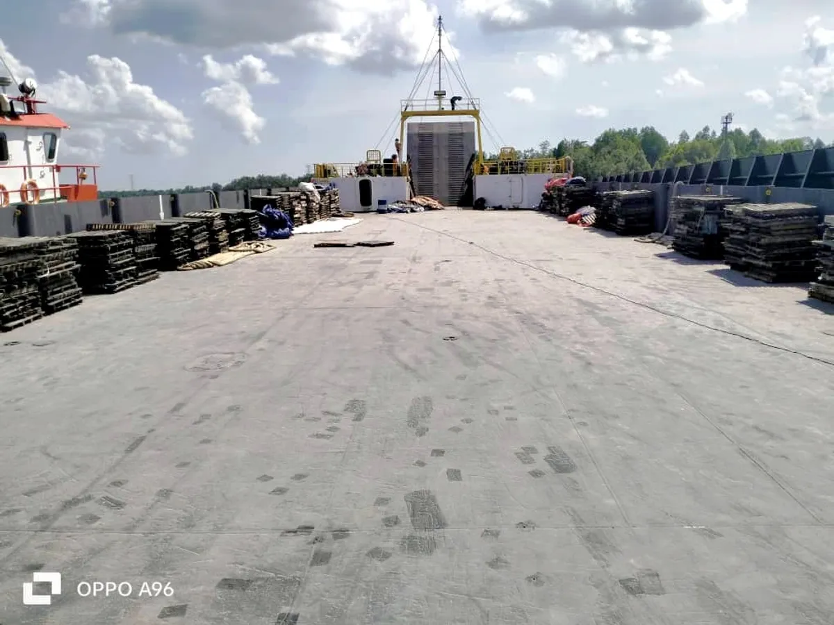 Landing Craft, Tank ရောင်းချရန်အတွက်