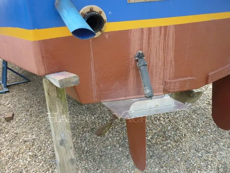 ထရော်လာသင်္ဘော ရောင်းချရန်အတွက်