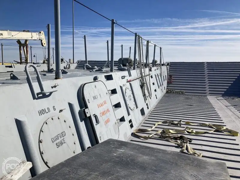 Landing Craft, Tank ရောင်းချရန်အတွက်