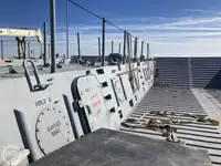 Landing Craft, Tank ရောင်းချရန်အတွက်