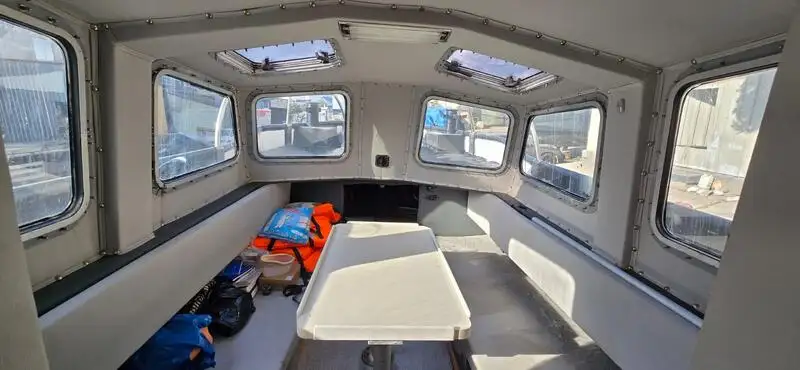 လေယာဉ်မောင်းလှေ ရောင်းရန်