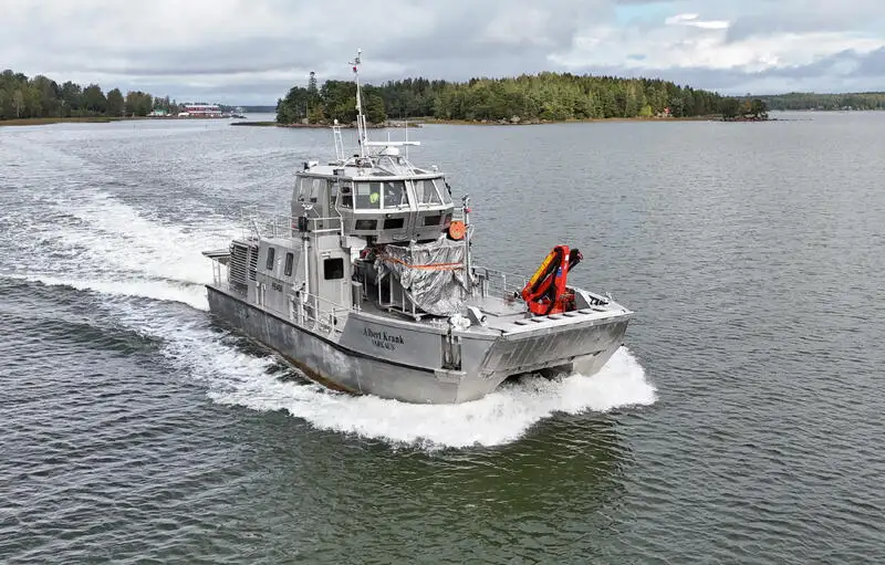 Catamaran ရောင်းရန်