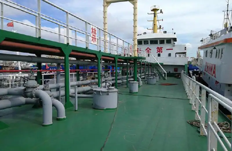 ရေနံတင်သင်္ဘော၊ Chemical tanker ရောင်းရန်
