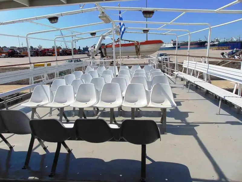 မော်တော်ရေယာဉ် ရောင်းရန်