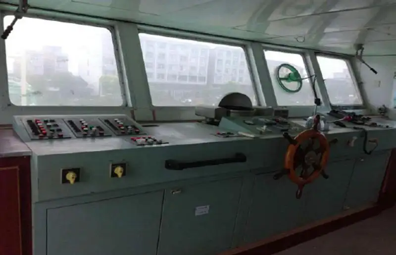 ရေနံတင်သင်္ဘော၊ Chemical tanker ရောင်းရန်